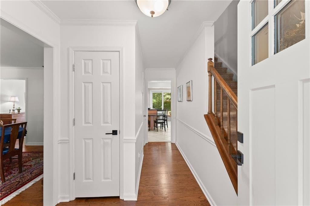 4 bedroom, 3 bathroom, 2,800 sq ft single family residence under contract at 914 Otter Way, Marietta, GA 30068 — photo 7