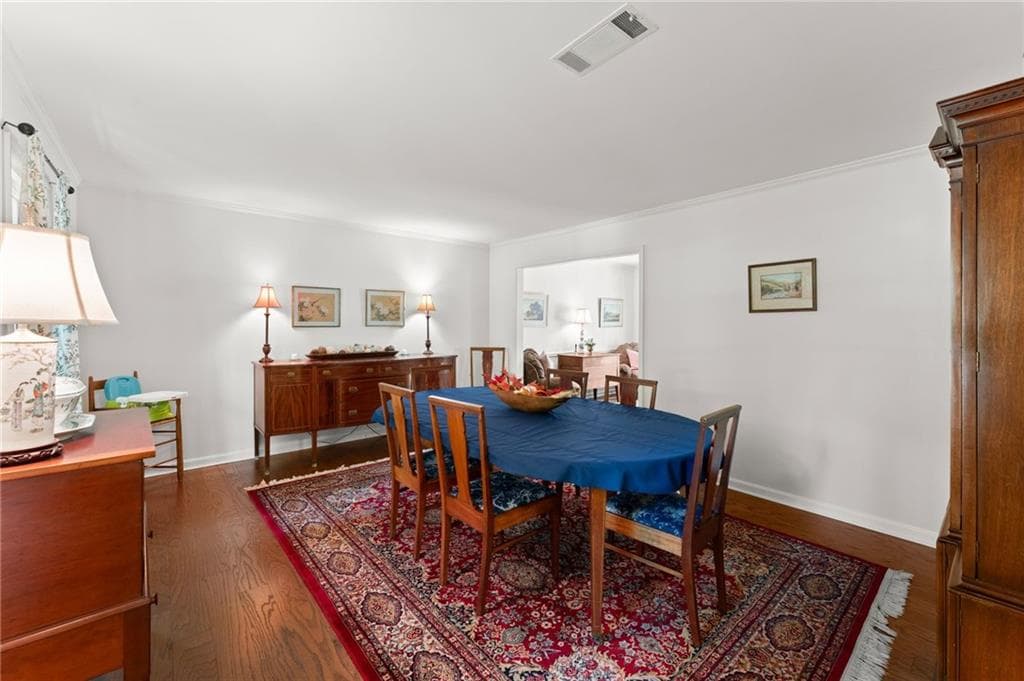 4 bedroom, 3 bathroom, 2,800 sq ft single family residence under contract at 914 Otter Way, Marietta, GA 30068 — photo 9