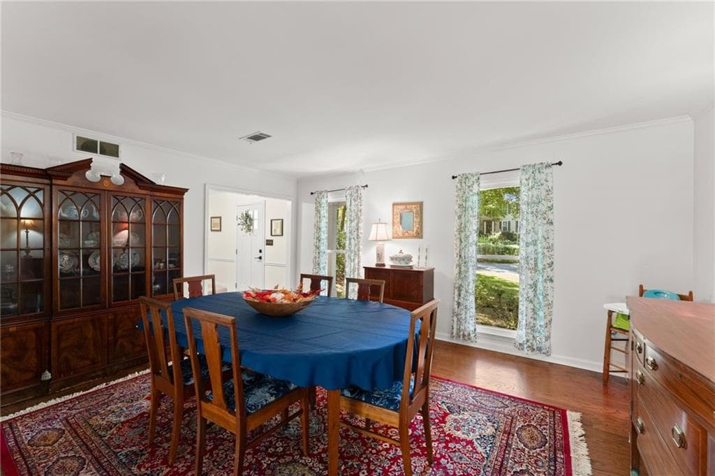 4 bedroom, 3 bathroom, 2,800 sq ft single family residence under contract at 914 Otter Way, Marietta, GA 30068 — photo 10
