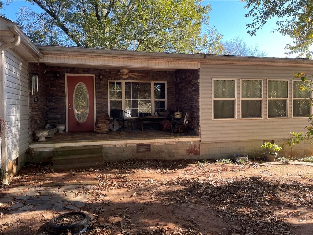 3 bedroom, 2 bathroom, 1,440 sq ft single family residence for sale at 75 Fairhaven Lane, Cleveland, GA 30528 — photo 2