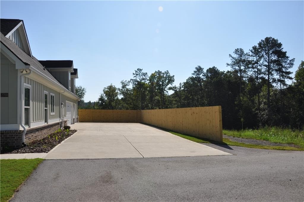 4 bedroom, 5 bathroom, 2,753 sq ft single family residence for sale at 2700 Old Cartersville Road, Dallas, GA 30132 — photo 5