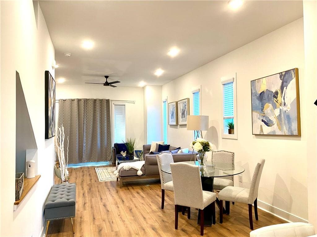 2 bedroom, 3 bathroom, 1,356 sq ft townhouse for rent at 2199 Lenox Road 17, Atlanta, GA 30324 for $3,500 a month — photo 7