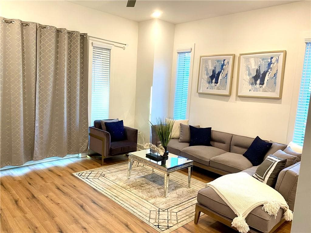 2 bedroom, 3 bathroom, 1,356 sq ft townhouse for rent at 2199 Lenox Road 17, Atlanta, GA 30324 for $3,500 a month — photo 8