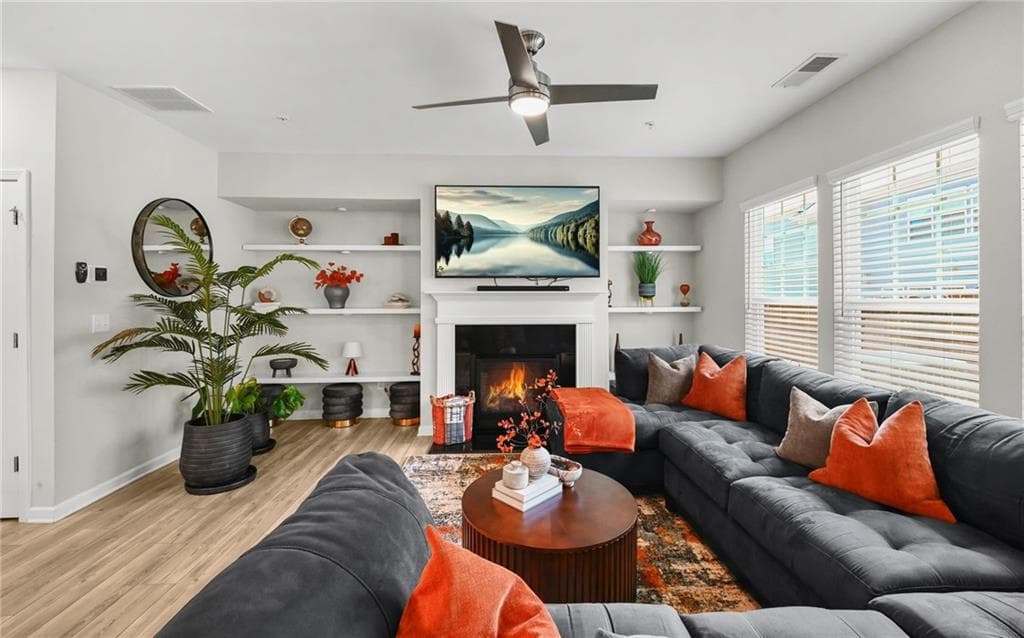3 bedroom, 3 bathroom, 1,991 sq ft townhouse for sale at 195 Senna St, Marietta, GA 30064 — photo 5