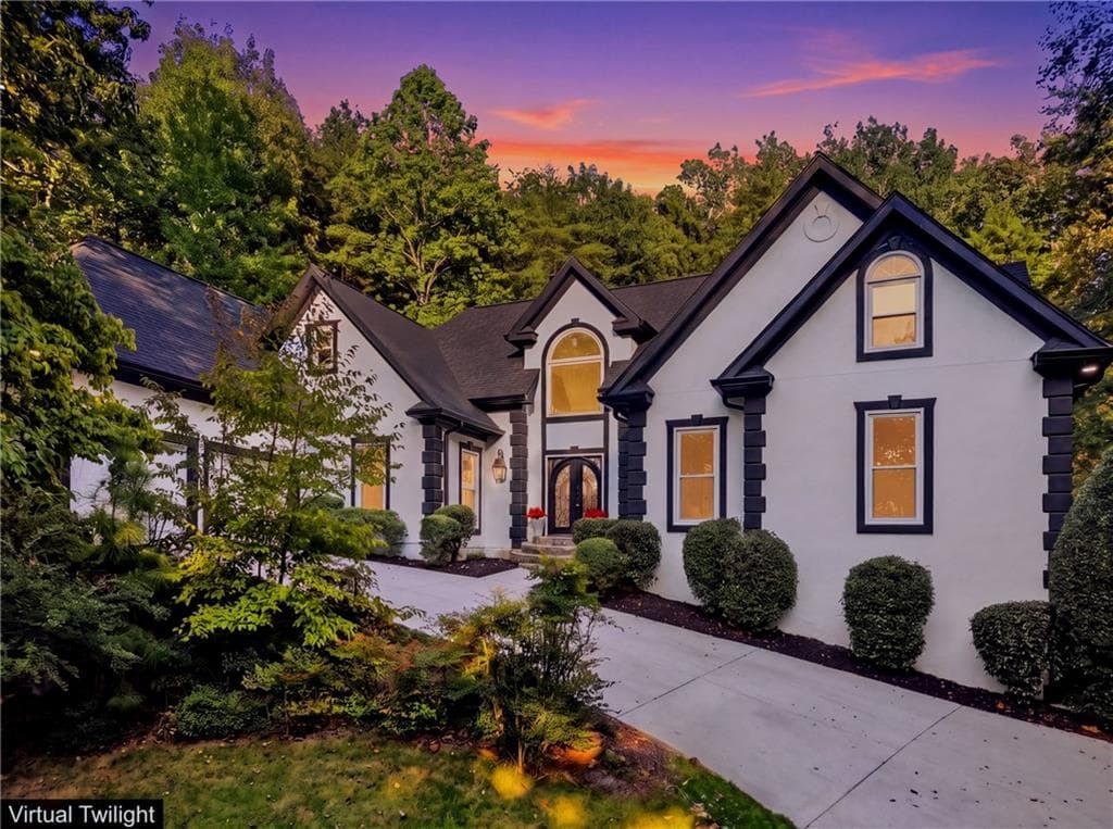 6 bedroom, 4 bathroom, 4,150 sq ft single family residence for sale at 4508 Bankside Court, Marietta, GA 30066 — photo 6
