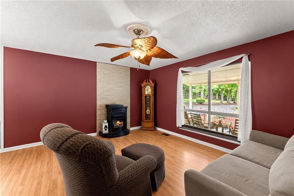 4 bedroom, 2 bathroom, 2,168 sq ft single family residence for sale at 280 Strickland Road, Alpharetta, GA 30004 — photo 6