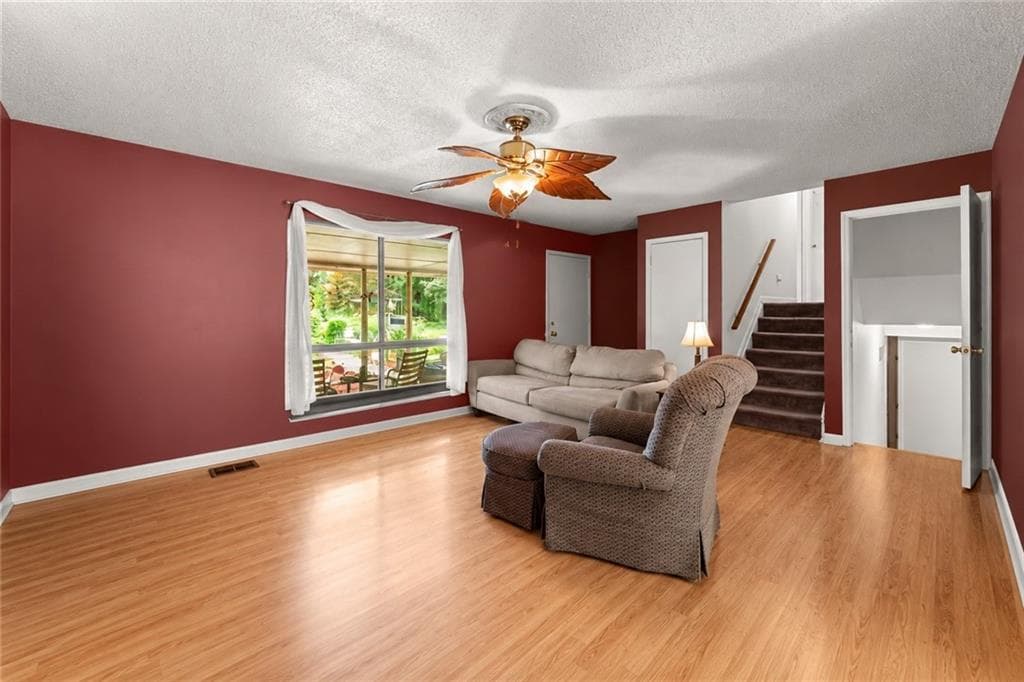 4 bedroom, 2 bathroom, 2,168 sq ft single family residence for sale at 280 Strickland Road, Alpharetta, GA 30004 — photo 7