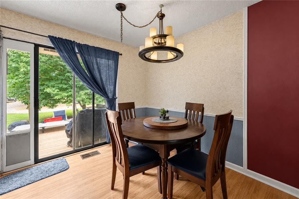 4 bedroom, 2 bathroom, 2,168 sq ft single family residence for sale at 280 Strickland Road, Alpharetta, GA 30004 — photo 8