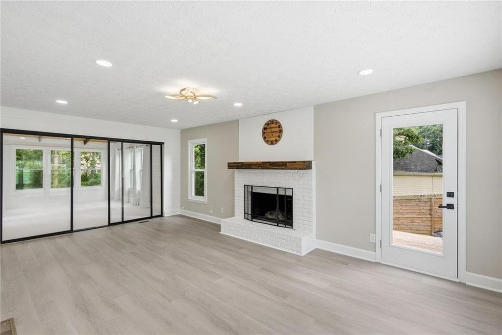 5 bedroom, 4 bathroom, 3,850 sq ft single family residence for sale at 2970 Waverly Place Drive, Dacula, GA 30019 — photo 7