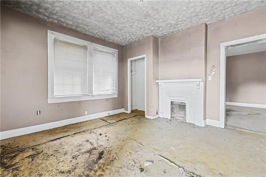 2 bedroom, 2 bathroom, 1,590 sq ft single family residence for sale at 48 Ivy Street, Porterdale, GA 30014 — photo 5