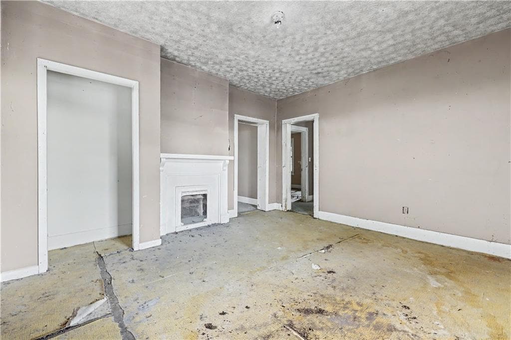 2 bedroom, 2 bathroom, 1,590 sq ft single family residence for sale at 48 Ivy Street, Porterdale, GA 30014 — photo 6