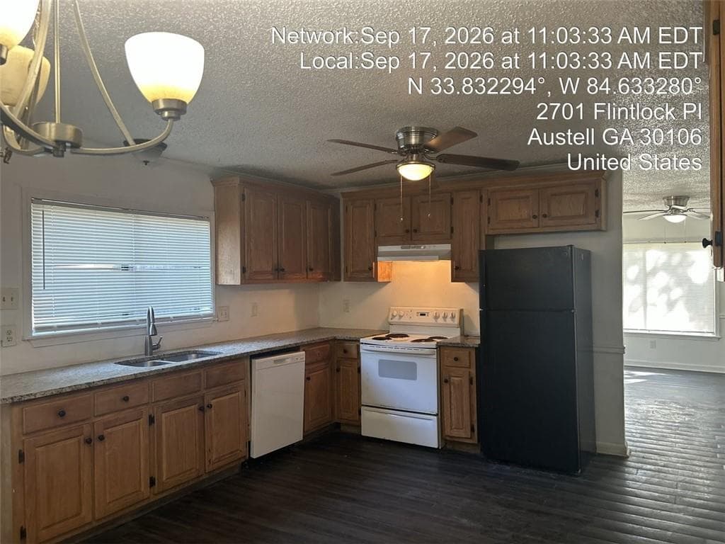 4 bedroom, 3 bathroom, 1,530 sq ft condominium for sale at 2701 Flintlock Place, Austell, GA 30106 — photo 5