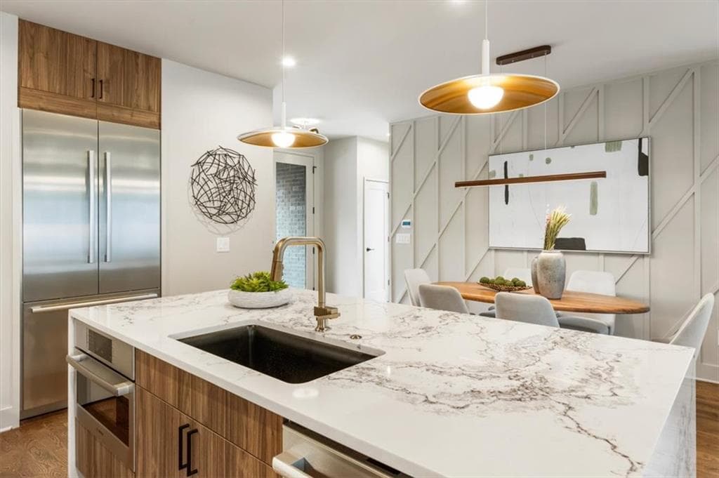 4 bedroom, 4 bathroom, 2,372 sq ft single family residence for sale at 109 Chester Avenue, Atlanta, GA 30316 — photo 4