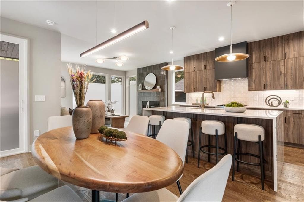 4 bedroom, 4 bathroom, 2,372 sq ft single family residence for sale at 109 Chester Avenue, Atlanta, GA 30316 — photo 5