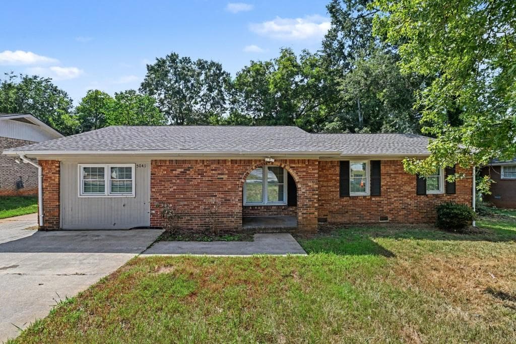 4 bedroom, 2 bathroom, 1,579 sq ft single family residence for sale at 5041 W Mountain Street, Stone Mountain, GA 30083