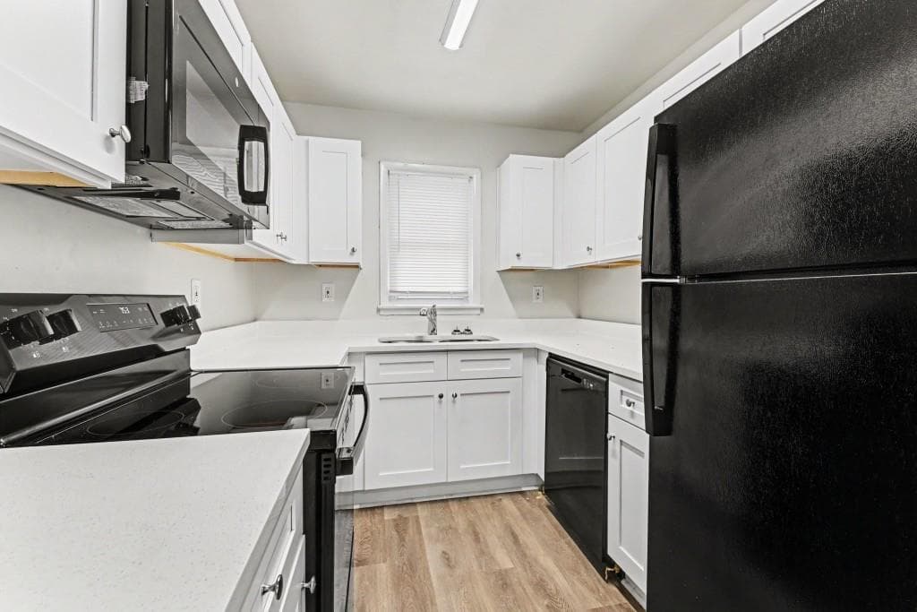 4 bedroom, 2 bathroom, 1,579 sq ft single family residence for sale at 5041 W Mountain Street, Stone Mountain, GA 30083 — photo 9