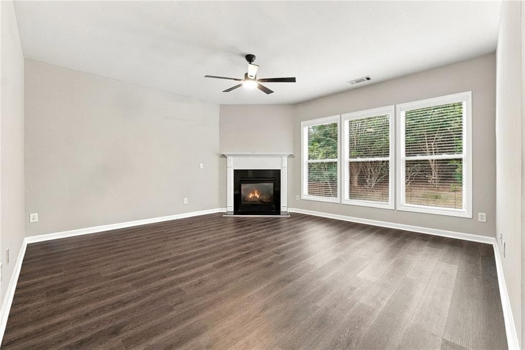 4 bedroom, 3 bathroom, 2,814 sq ft single family residence for sale at 3725 Crowchild Drive, Cumming, GA 30041 — photo 6