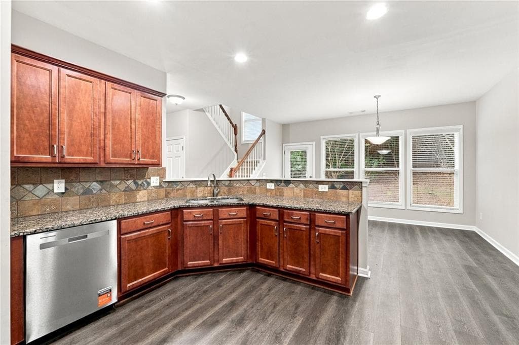 4 bedroom, 3 bathroom, 2,814 sq ft single family residence for sale at 3725 Crowchild Drive, Cumming, GA 30041 — photo 10