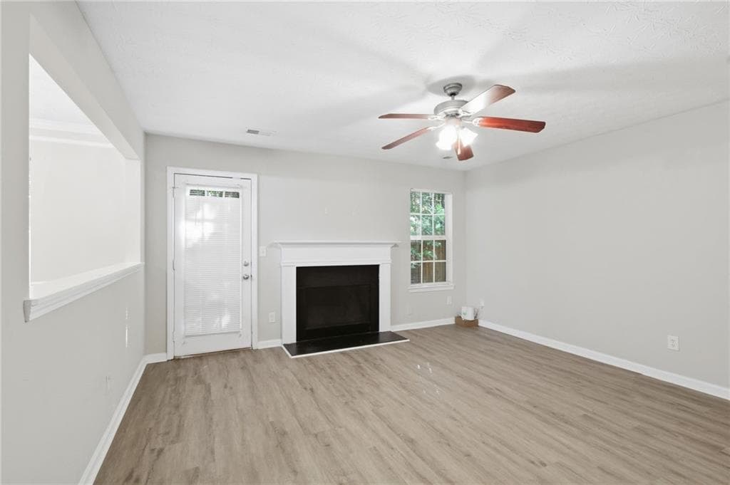 3 bedroom, 3 bathroom, 1,612 sq ft single family residence for sale at 2429 Wood Bend Lane, Riverdale, GA 30296 — photo 9