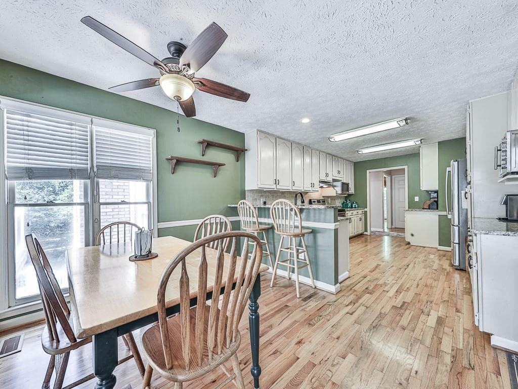 5 bedroom, 3 bathroom, 4,687 sq ft single family residence for sale at 6534 Cartersville Highway, Dallas, GA 30132 — photo 9