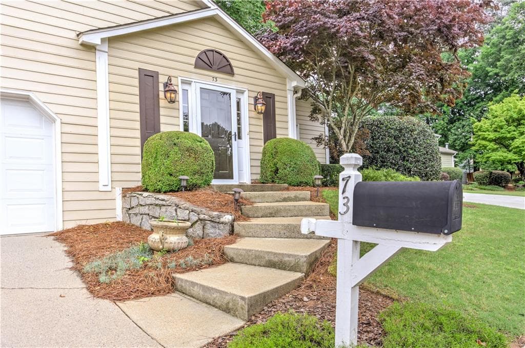 2 bedroom, 3 bathroom, 2,090 sq ft single family residence for sale at 73 Jessica Place, Marietta, GA 30062 — photo 6