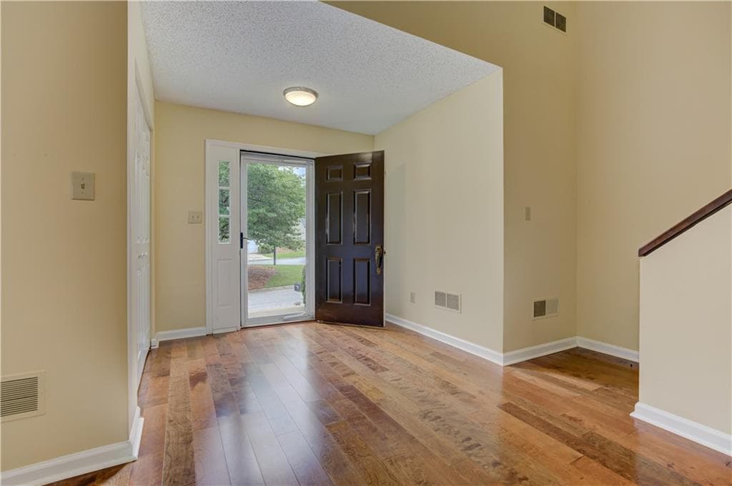 2 bedroom, 3 bathroom, 2,090 sq ft single family residence for sale at 73 Jessica Place, Marietta, GA 30062 — photo 9