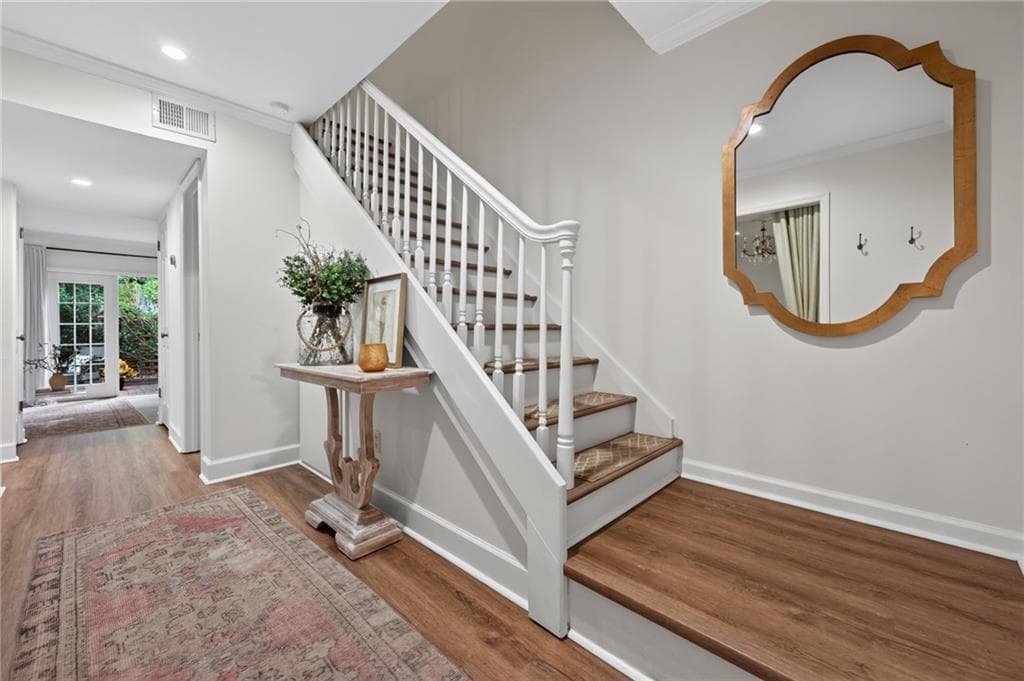 2 bedroom, 3 bathroom, 1,364 sq ft townhouse for sale at 26 Old Ivy Square 26, Atlanta, GA 30342 — photo 7