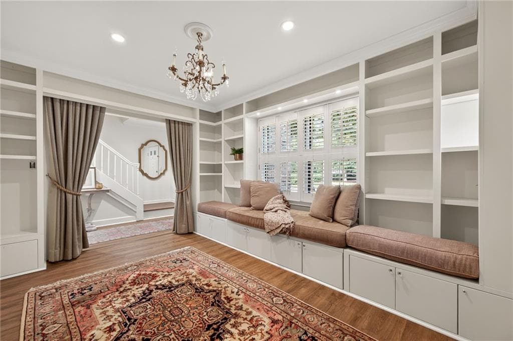 2 bedroom, 3 bathroom, 1,364 sq ft townhouse for sale at 26 Old Ivy Square 26, Atlanta, GA 30342 — photo 9