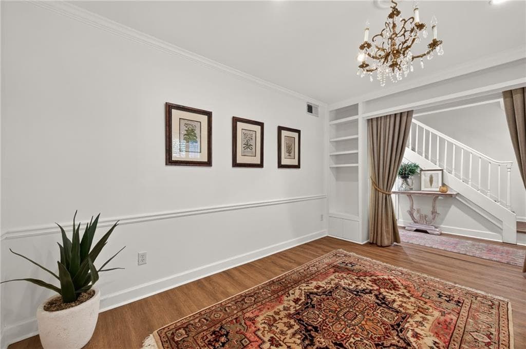 2 bedroom, 3 bathroom, 1,364 sq ft townhouse for sale at 26 Old Ivy Square 26, Atlanta, GA 30342 — photo 10
