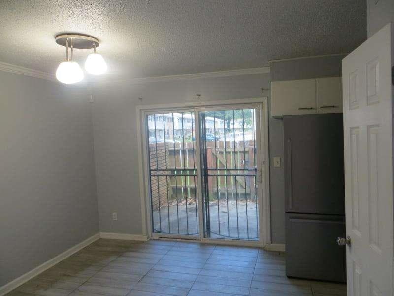 3 bedroom, 3 bathroom, 1,340 sq ft condominium for sale at 4701 Flat Shoals Road 56A, Union City, GA 30291 — photo 9