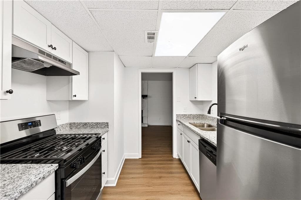 2 bedroom, 4 bathroom, 4,768 sq ft quadruplex for rent at 3847 Moran Way, Peachtree Corners, GA 30092 for $1,700 a month — photo 9