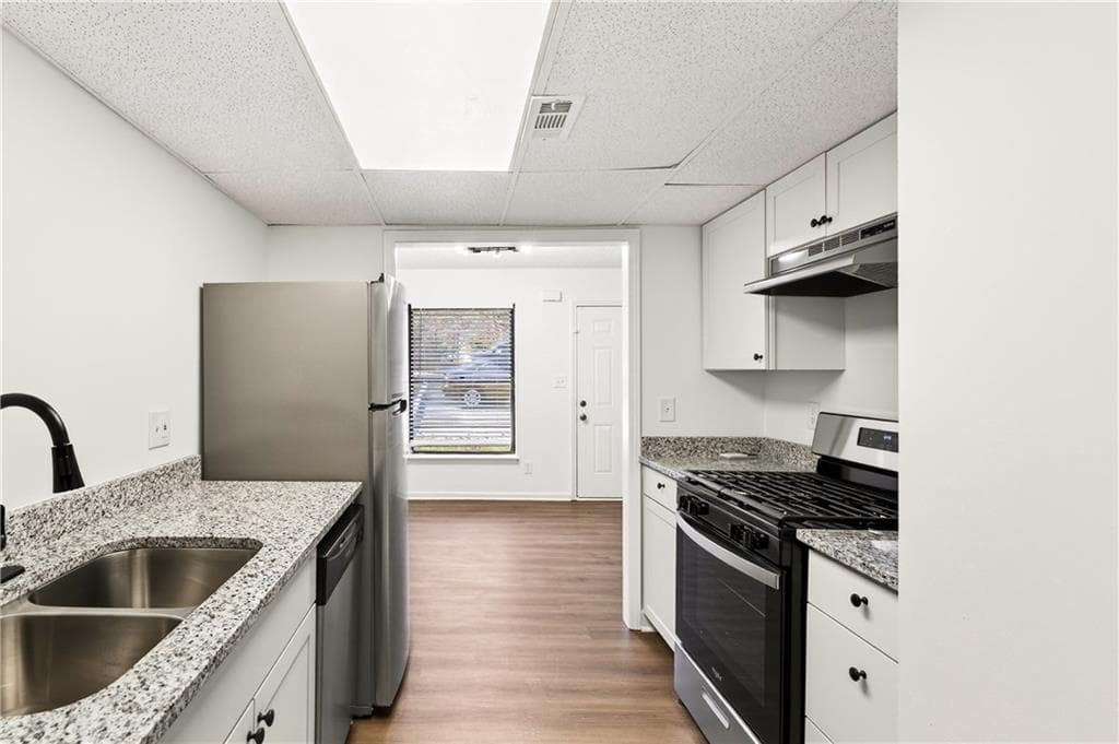 2 bedroom, 4 bathroom, 4,768 sq ft quadruplex for rent at 3847 Moran Way, Peachtree Corners, GA 30092 for $1,700 a month — photo 10