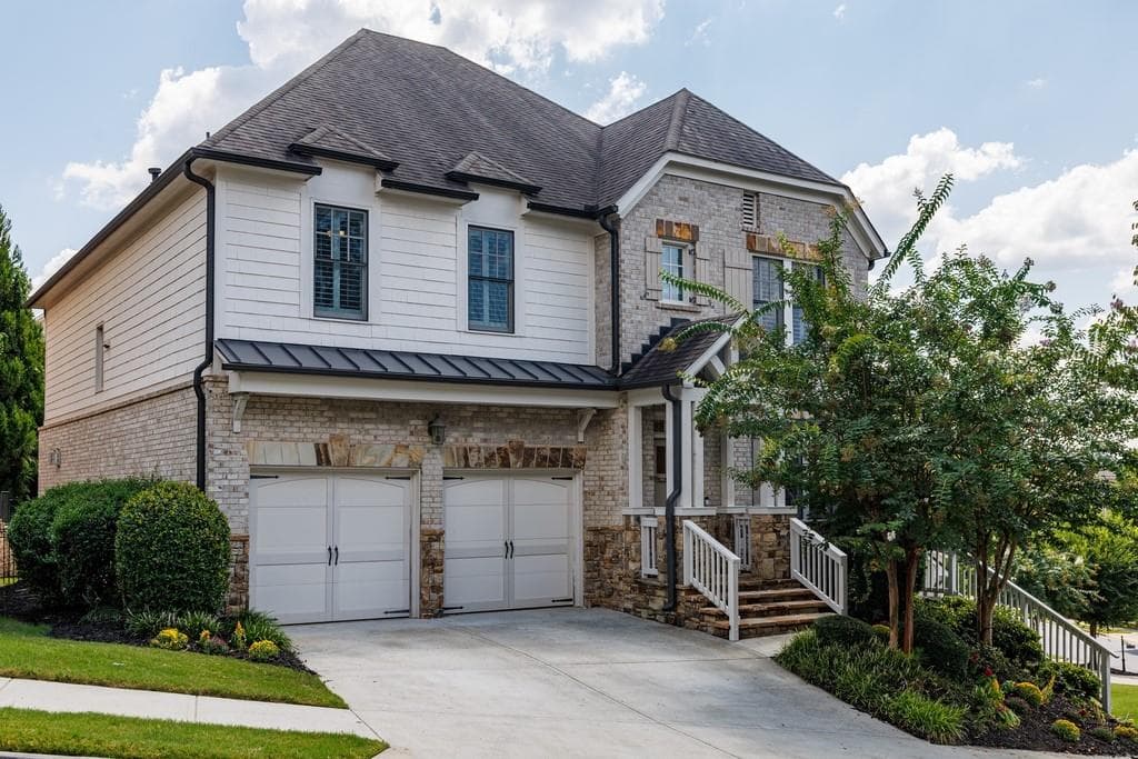 4 bedroom, 5 bathroom, 4,140 sq ft single family residence for rent at 11760 Stratham Drive, Alpharetta, GA 30009 for $5,500 a month — photo 1 of 76