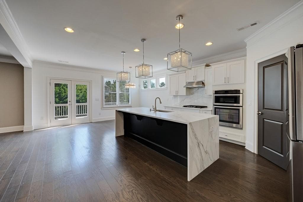 4 bedroom, 5 bathroom, 4,140 sq ft single family residence for rent at 11760 Stratham Drive, Alpharetta, GA 30009 for $5,500 a month — photo 5