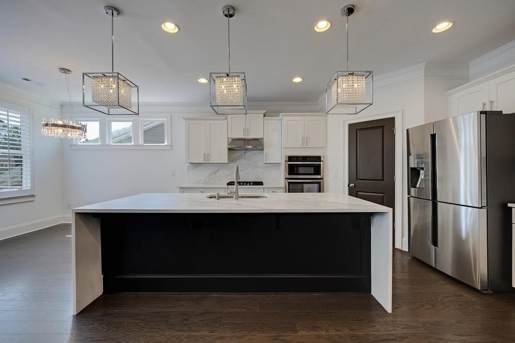 4 bedroom, 5 bathroom, 4,140 sq ft single family residence for rent at 11760 Stratham Drive, Alpharetta, GA 30009 for $5,500 a month — photo 3