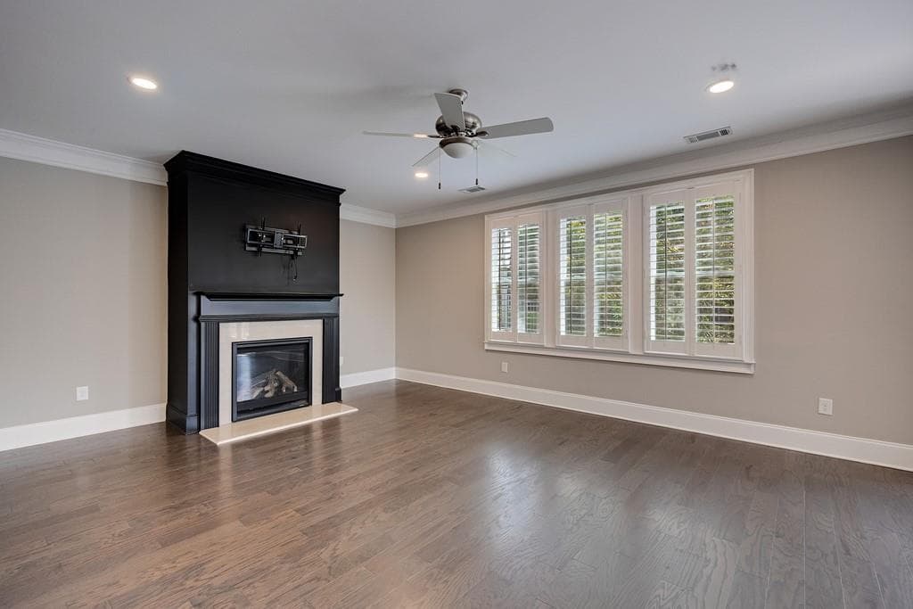 4 bedroom, 5 bathroom, 4,140 sq ft single family residence for rent at 11760 Stratham Drive, Alpharetta, GA 30009 for $5,500 a month — photo 8