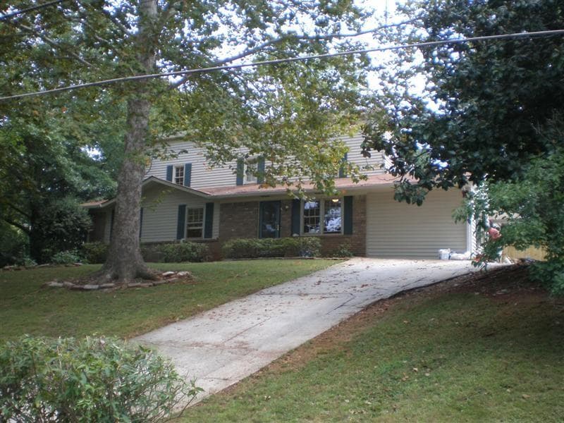 4 bedroom, 3 bathroom, 2,169 sq ft single family residence for rent at 3381 Griffin Terrace, Smyrna, GA 30082 for $2,495 a month — photo 1 of 15