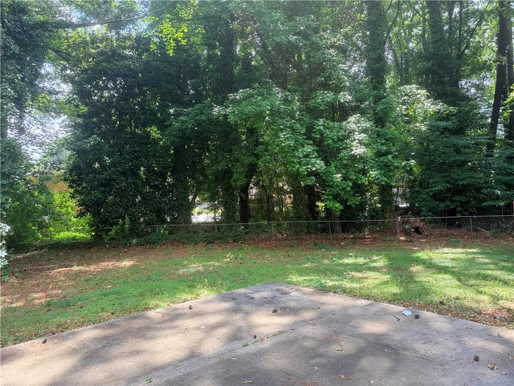 3 bedroom, 2 bathroom, 936 sq ft single family residence for sale at 3212 Delmar Lane, Atlanta, GA 30311 — photo 2