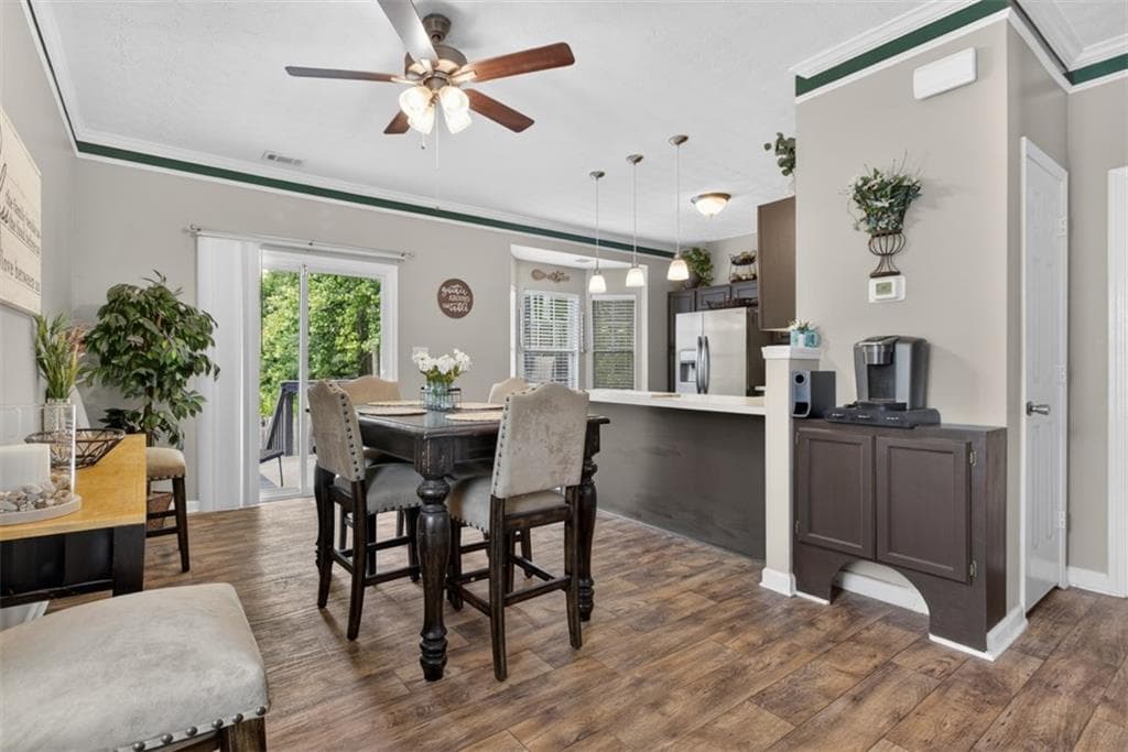 3 bedroom, 4 bathroom, 2,061 sq ft townhouse for sale at 2484 Stonegate Drive, Acworth, GA 30101 — photo 6