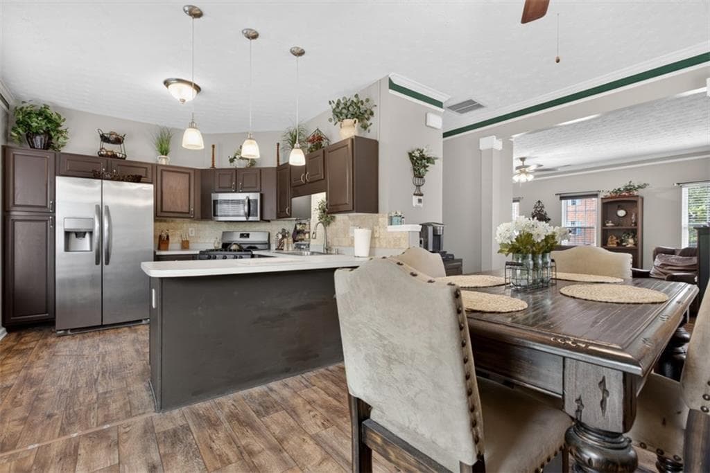 3 bedroom, 4 bathroom, 2,061 sq ft townhouse for sale at 2484 Stonegate Drive, Acworth, GA 30101 — photo 8