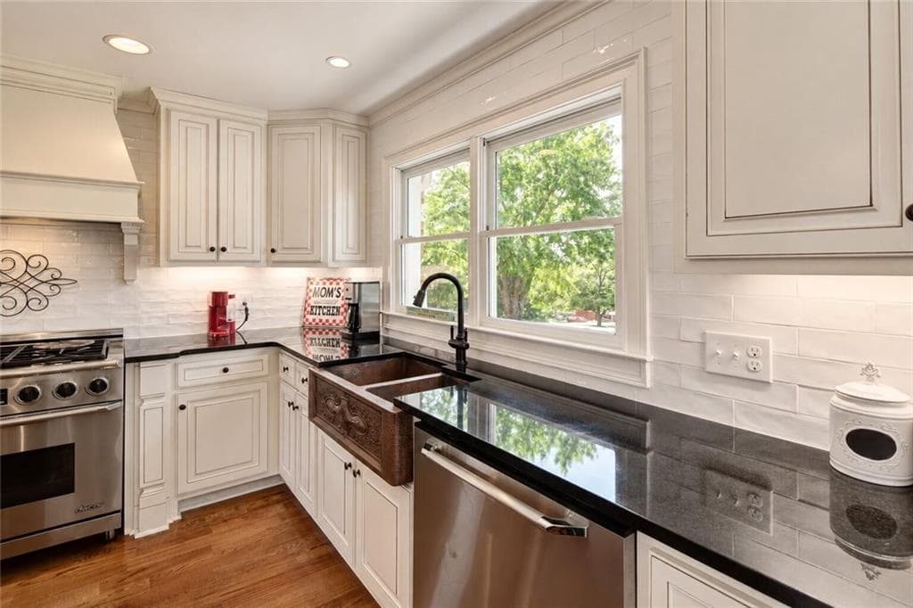 7 bedroom, 7 bathroom, 7,000 sq ft single family residence for sale at 3000 Dawsonville Highway, Gainesville, GA 30506 — photo 8