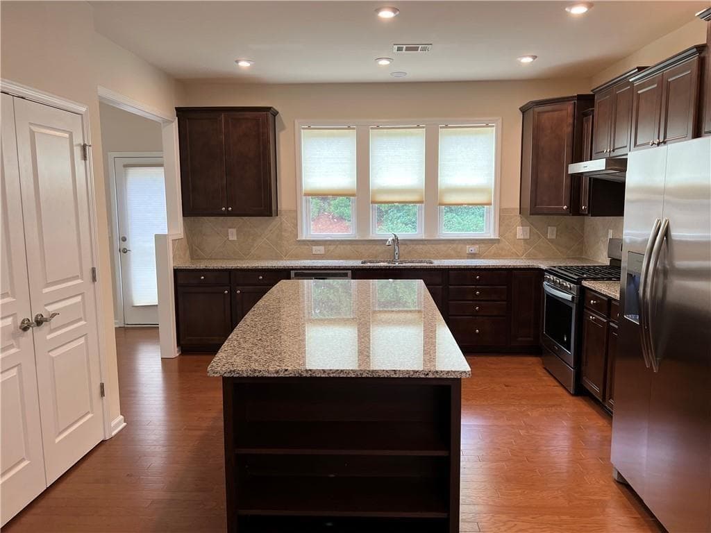 2 bedroom, 2 bathroom, 1,571 sq ft single family residence for rent at 716 Bay Skipper Court, Griffin, GA 30223 for $2,300 a month — photo 9