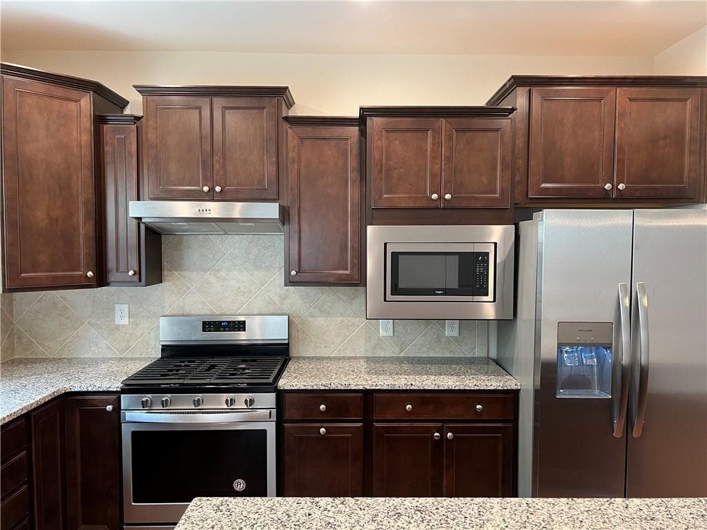 2 bedroom, 2 bathroom, 1,571 sq ft single family residence for rent at 716 Bay Skipper Court, Griffin, GA 30223 for $2,300 a month — photo 10