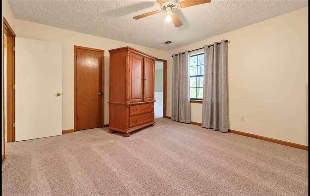 3 bedroom, 2 bathroom, 1,392 sq ft single family residence for sale at 10436 Tara Pointe Drive, Jonesboro, GA 30238 — photo 8