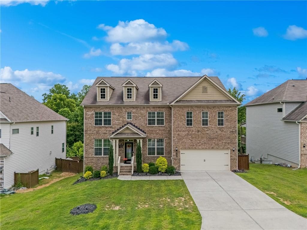5 bedroom, 4 bathroom, 3,999 sq ft single family residence for sale at 7905 Brewton Creek Drive, Cumming, GA 30028 — photo 4