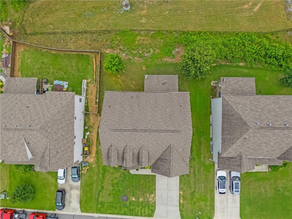 5 bedroom, 4 bathroom, 3,999 sq ft single family residence for sale at 7905 Brewton Creek Drive, Cumming, GA 30028 — photo 5