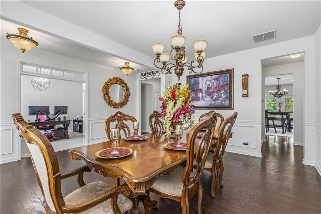 5 bedroom, 4 bathroom, 3,999 sq ft single family residence for sale at 7905 Brewton Creek Drive, Cumming, GA 30028 — photo 9