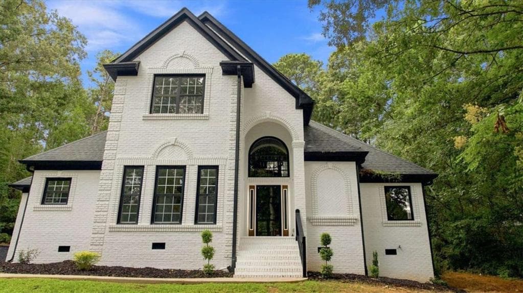 4 bedroom, 4 bathroom, 4,000 sq ft single family residence for rent at 141 Amicalola Way, Jonesboro, GA 30236 for $4,500 a month — photo 2