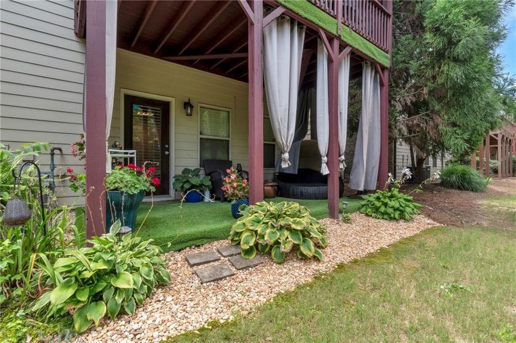 4 bedroom, 4 bathroom, 2,902 sq ft townhouse for sale at 2153 W Village Lane, Smyrna, GA 30080 — photo 5