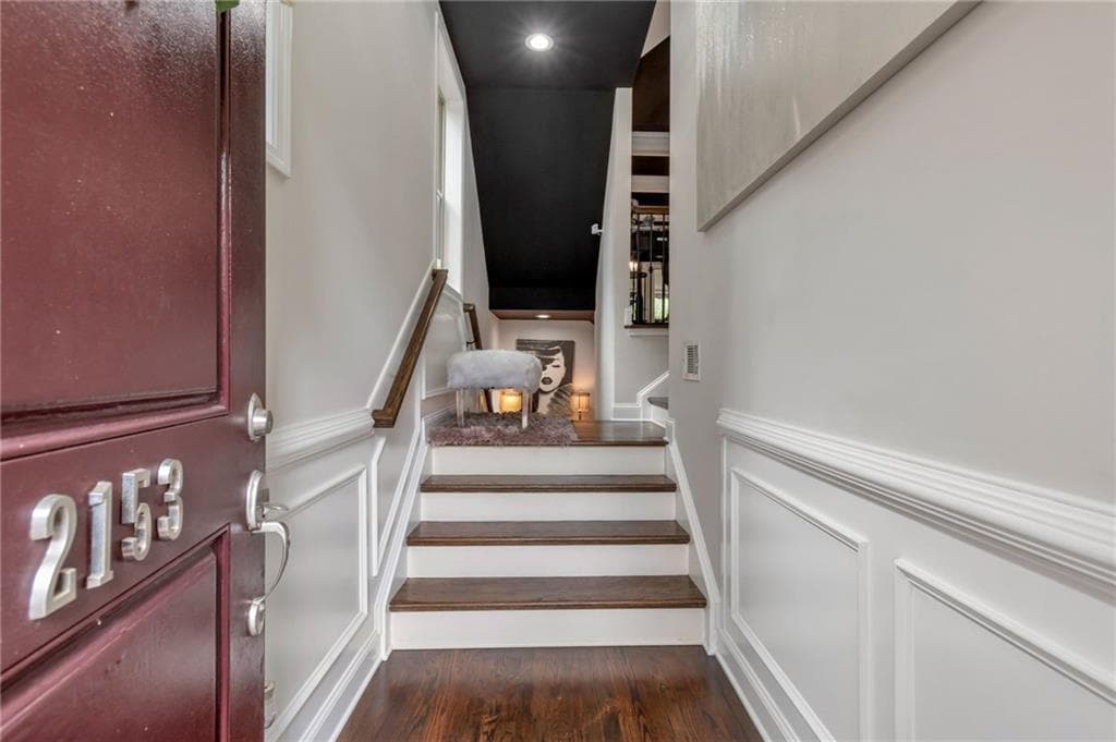 4 bedroom, 4 bathroom, 2,902 sq ft townhouse for sale at 2153 W Village Lane, Smyrna, GA 30080 — photo 7